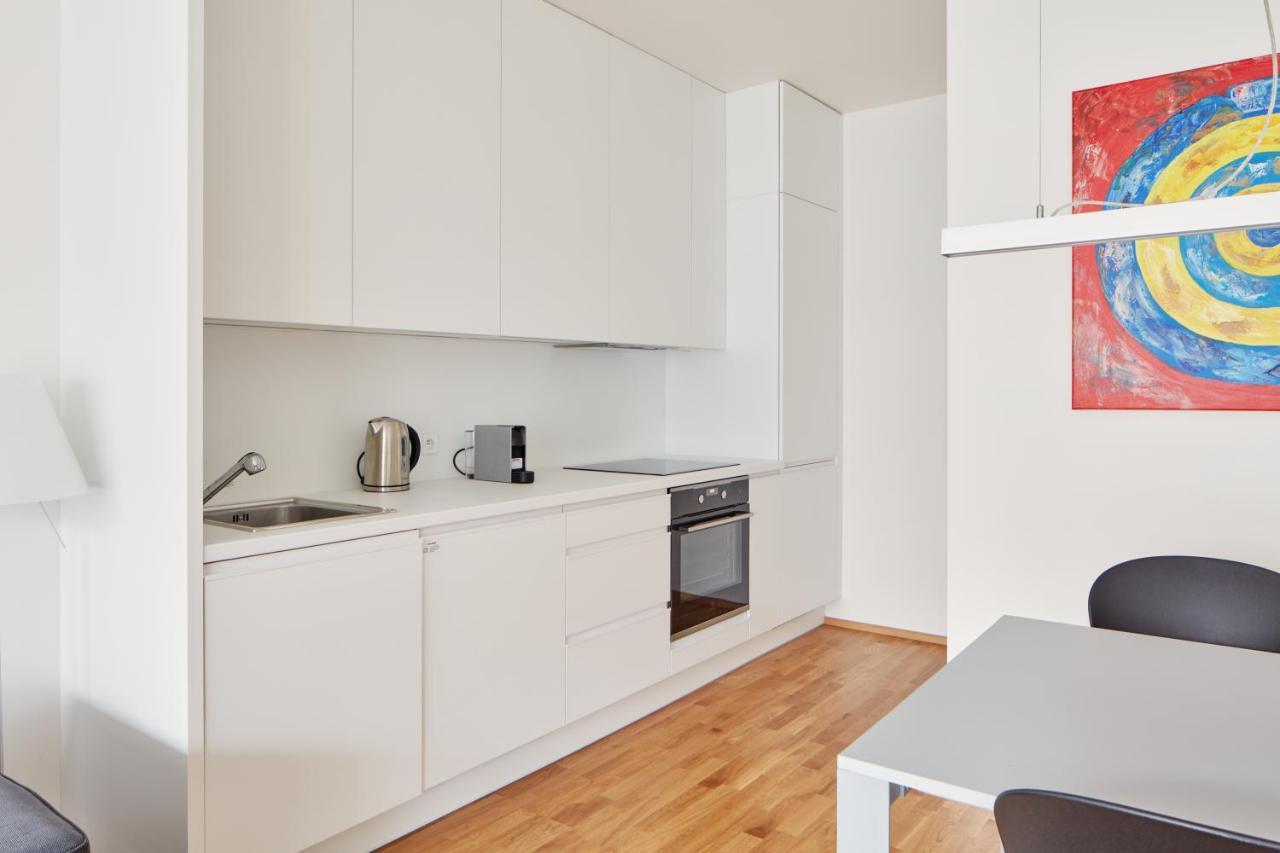 Prague Days - Designer Condo - Trendy Neighborhood Exterior photo