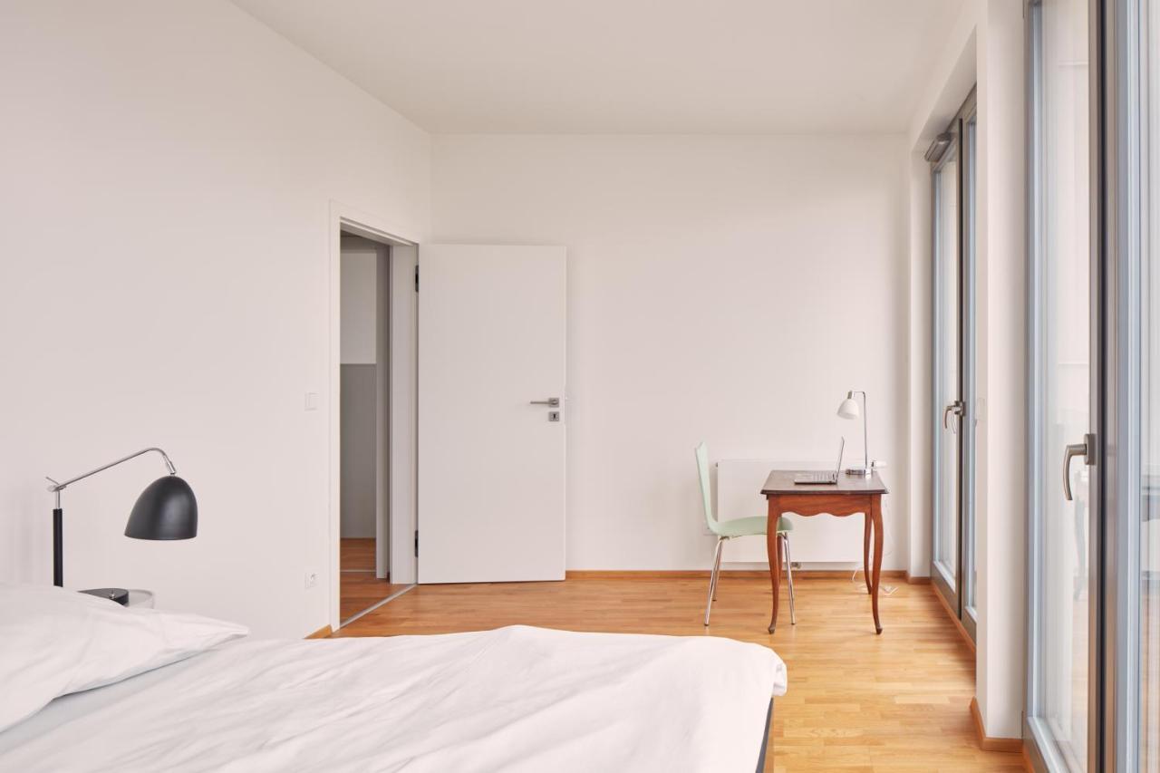 Prague Days - Designer Condo - Trendy Neighborhood Exterior photo